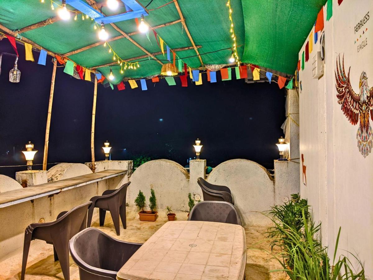 Awaara Backpackers Hostel, Alībāg Exterior foto