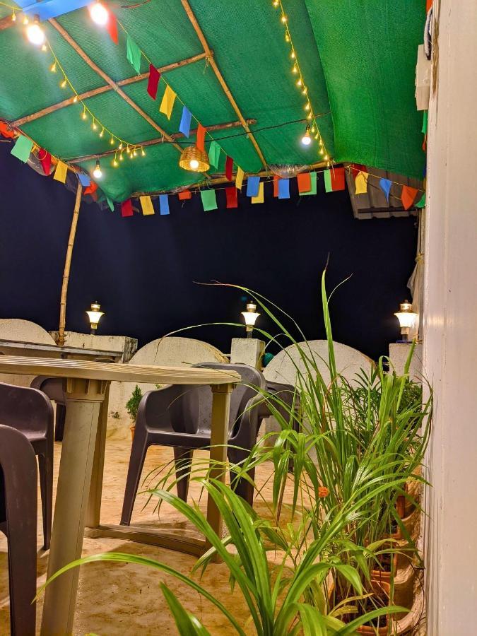 Awaara Backpackers Hostel, Alībāg Exterior foto